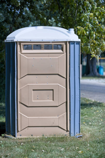 Best Portable bathroom rental  in Everett, WA